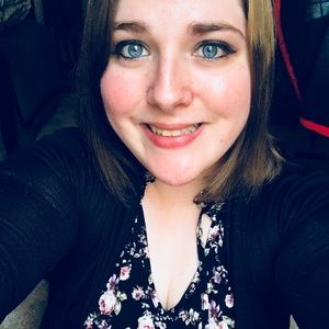 Meet your Posher, Cara